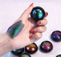 Chameleon Eyeshadow Transformative Color